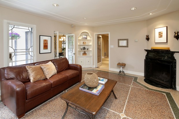 Crestwood Drive, 56_08.jpg